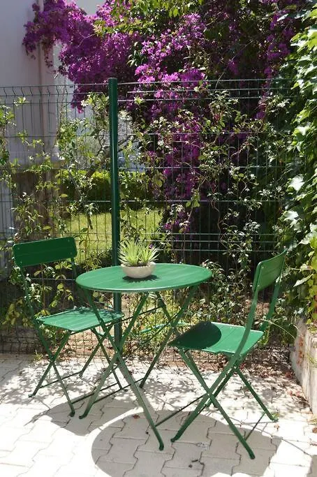 Petite Maison En Centre-Ville Antibes France