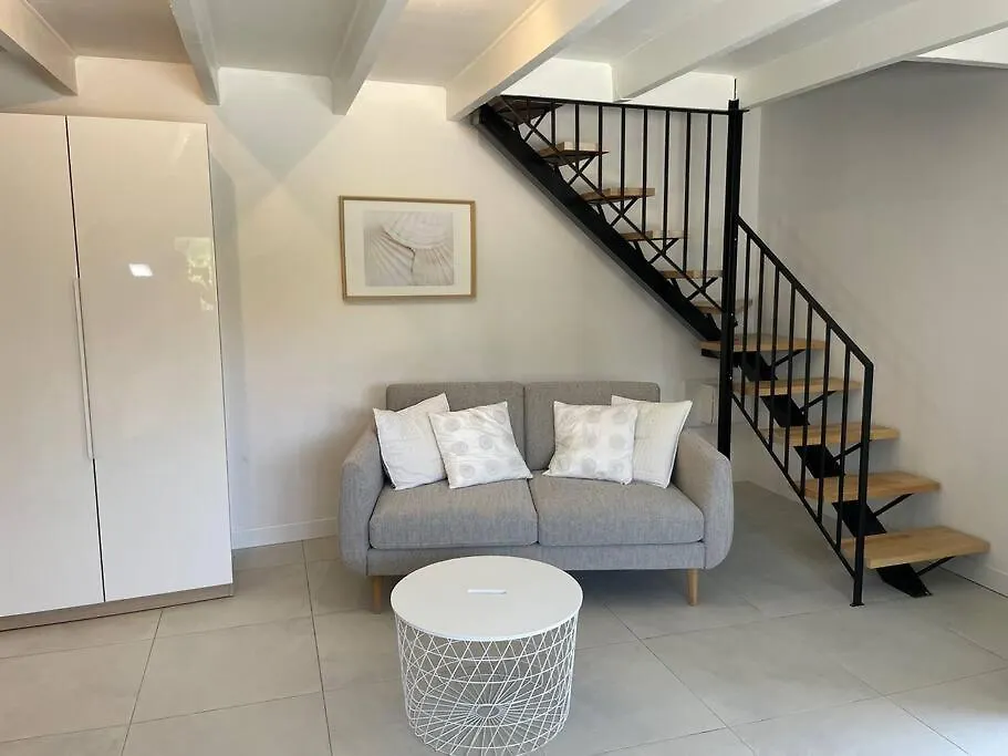 Petite Maison En Centre-Ville Antibes