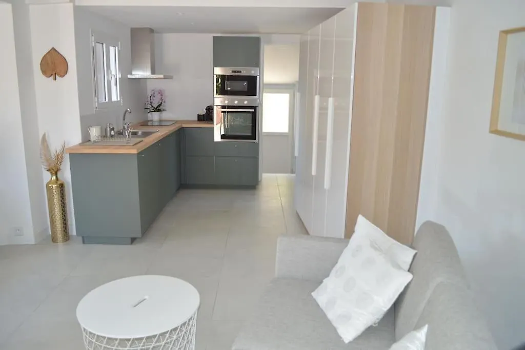 Petite Maison En Centre-Ville Antibes France